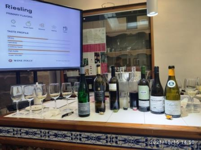 Charla y cata de Vinos blancos